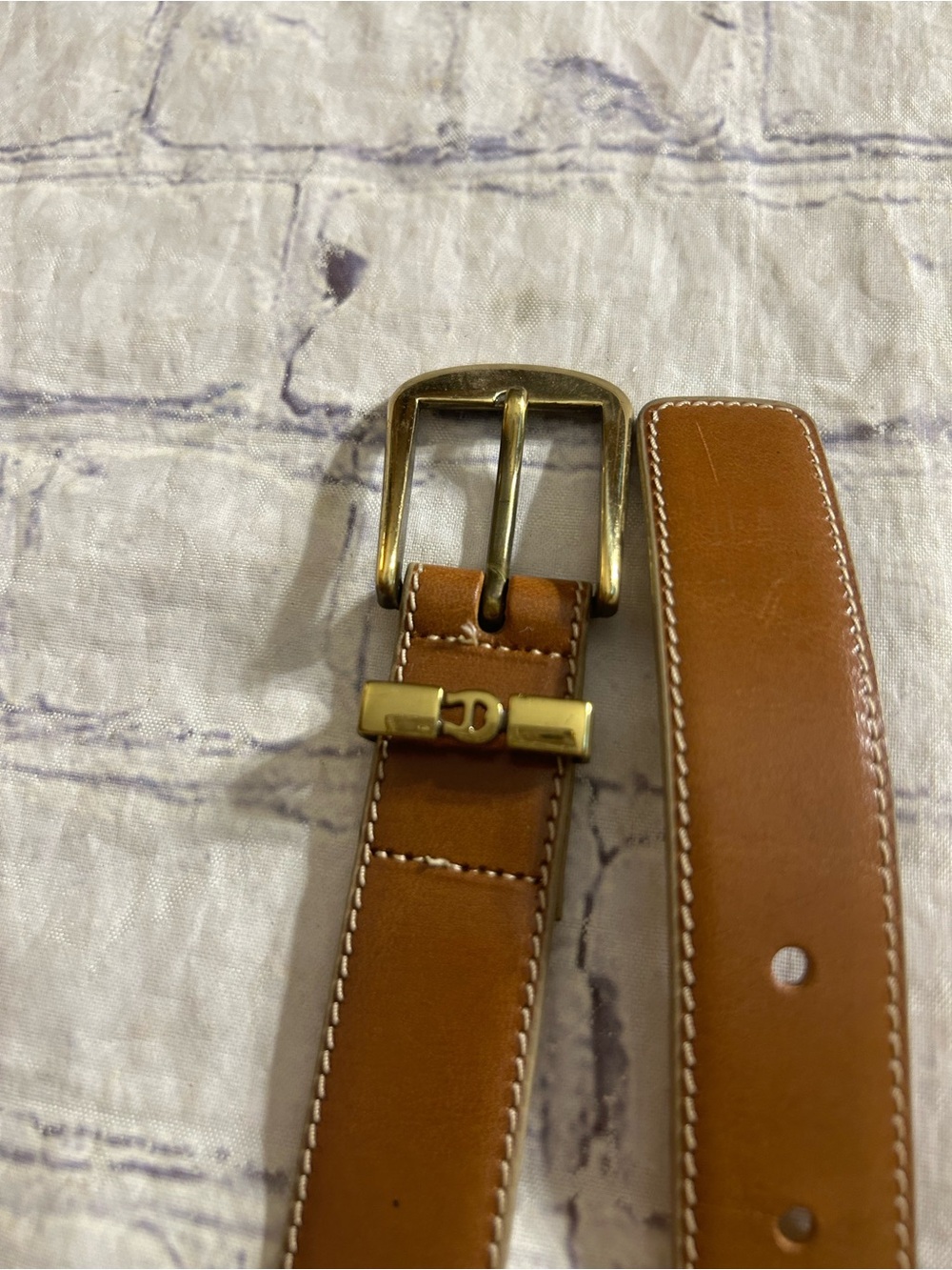 ÉTIENNE AIGNER VINTAGE ANILINE COWHIDE BROWN WITH GOLD TONE HARDWARE BELT - Picture 2 of 11